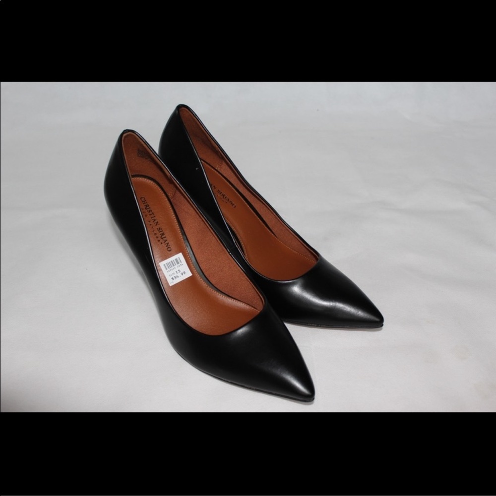 Stunning heels never worn! 💕❤️